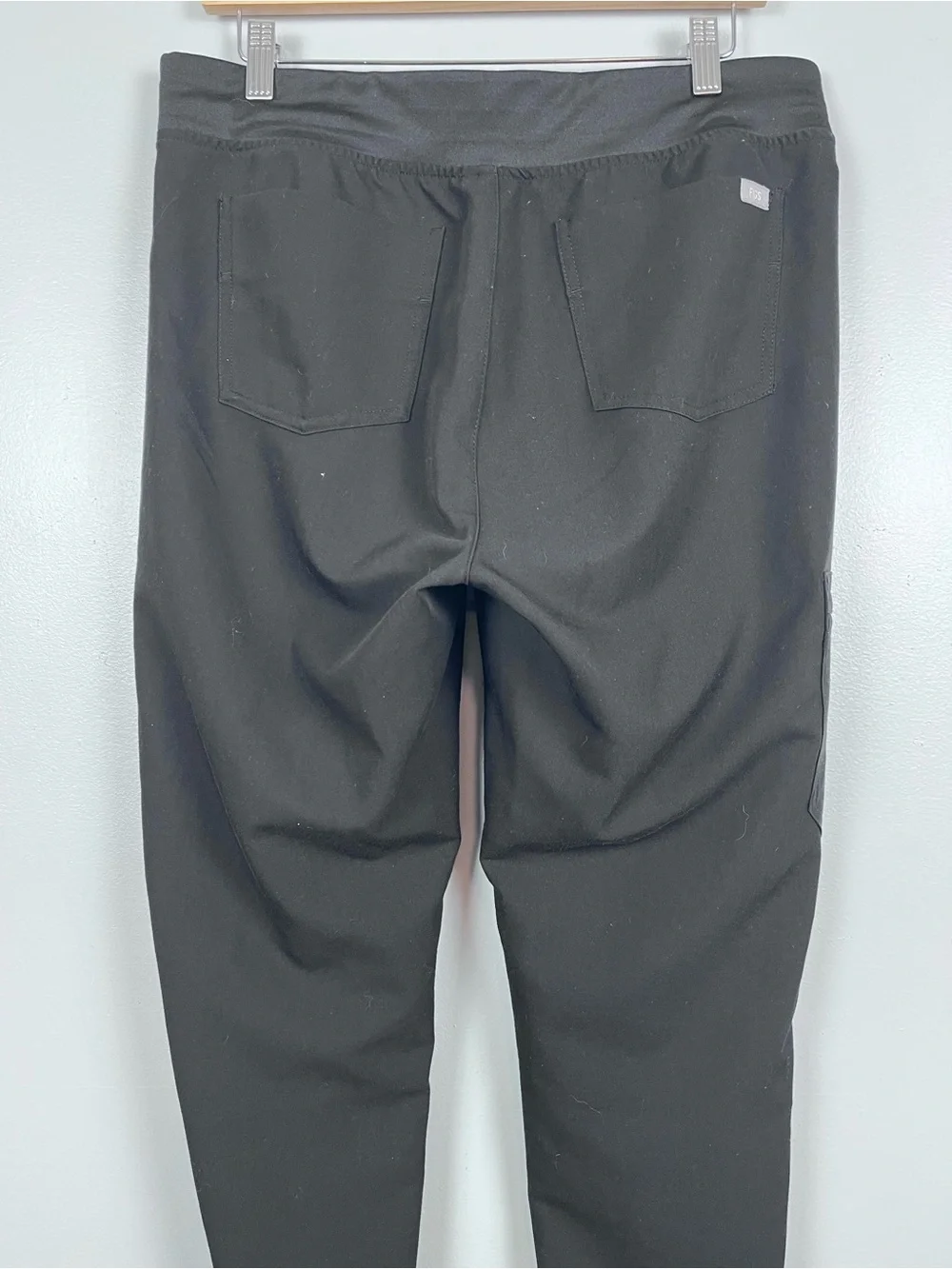 Figs Women's Zamora Jogger Scrub Pants in Black W18SW2005T Size M/T; Uniform, ER